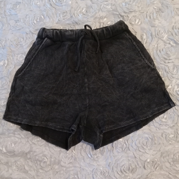 RVCA Pants - RVCA sweet dreams shorts size XS